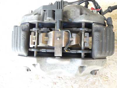 Mercedes Front Brake Calipers (Left and Right Set) 0034205183 C216 W221 CL550 S5506